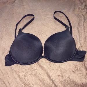 Women’s 34C Black Bra 🖤